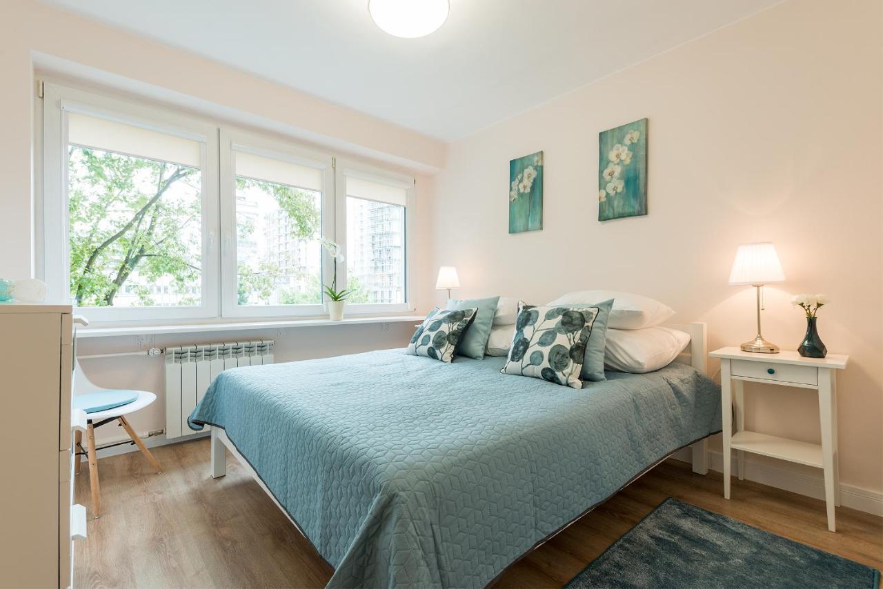 3 Bedroom Apartment Kasprzaka - P&O Serviced Apartments Varsavia Esterno foto